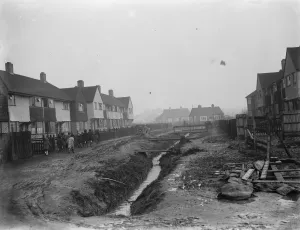 Houses Prints: Fen Grove road in Sidcup, Kent. 1937