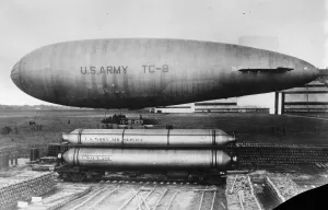 Filling army airship with helium