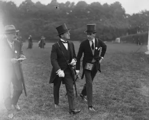Race Goers Prints: First Derby meeting at Epsom racecourse. Earl Beatty with his son. 5 June 1928