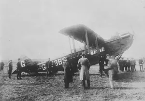 Early Prints: First English Air Bus in Germany The arrival of the first English air bus a Daimler
