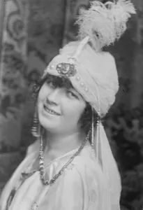 Actress Prints: Fraulein Lottericken, the actress whose betrothel to Prince Ernest of Lippe is announced