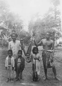 Indigenous Prints: Frederick Burlingham Expedition into Central Borneo How Wild Men of Borneo protect