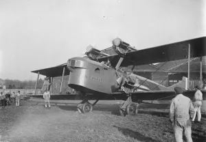 French planes prepare for flight to lake Chad Four leading French airman start