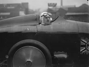 G E T Eyston prepares for attack on world speed record for baby cars at Pendine Sands