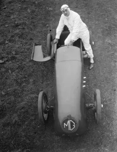 G E T Eyston prepares for attack on world speed record for baby cars at Pendine Sands