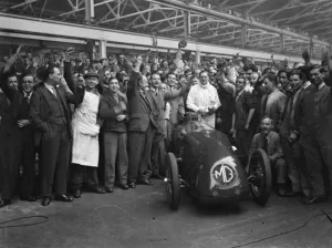 G E T Eyston prepares for attack on world speed record for baby cars at Pendine Sands