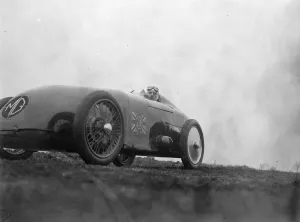 G E T Eyston prepares for attack on world speed record for baby cars at Pendine Sands