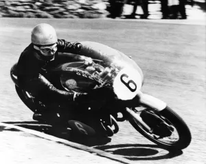 Motorsport TT Race Prints: Gary Hocking, riding his MV Agusta into second place at the 350cc class in the Junior