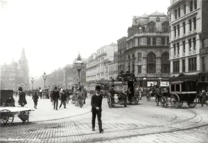 General traffic in the streets of Manchester, Piccadilly. c. 1886