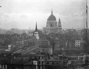 Buildings Prints: General view of City of London looking up towards St Pauls Cathedral