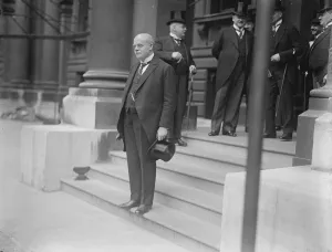 German delegates in London. Dr Marx outside the Foreign Office. 5 August 1924