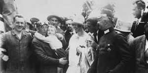 Germany to New York flight. Konnecke with his wife and son. 1927