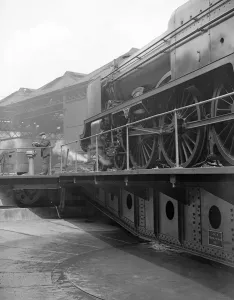 A Giant turntable - Twenty eight men with two 36 ton cranes took an hour to install