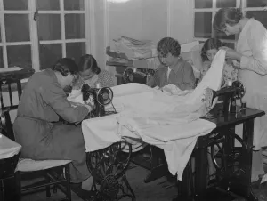 Girls of Royal School of Needlework making bedspread as wedding present for Princess Marina