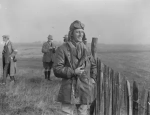 Gliders in flight at Lympne. Capt R H Stocken. 1923