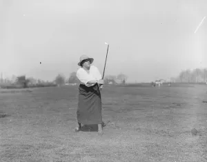 Sportswoman Prints: Golf at Pau Golf Club in France Lady Helen Vivian