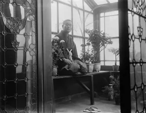 Gonnoske Komai, the Japanese poet at home ( 73 Harcourt Terrace, South Kensington )