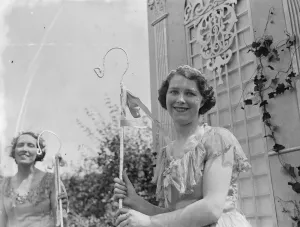 Parade Prints: The Gravesend Carnival procession in Kent. The Co op lovely