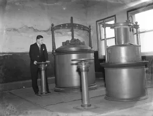 Machinery Prints: Gravesend Gasworks in Kent. The control room. 1939