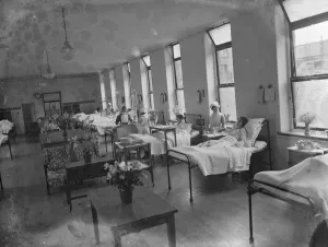 Beds Prints: Gravesend Hospital in Kent. Patients in the womens ward. 1939