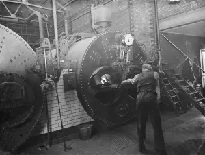 Machinery Prints: Gravesend Water Works in Kent. The boiler room. 1939