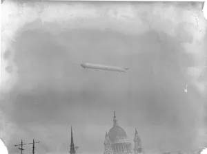 Great Airship over London R26 (the first airship designated under the new system