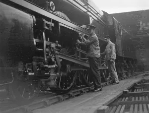 Great Express starts on record breaking dash to Scotland. The famous Royal Scot