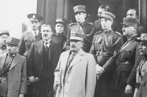 Greeces military cabinet meets at Royal Palace after plebiscite. General Kondylis ( centre
