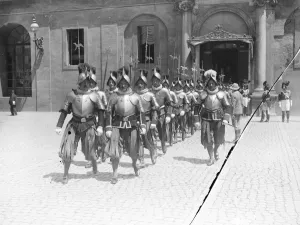 Armour Prints: Guard the King and Queen saw at the Vatican. The Swiss Guard formed a guard of