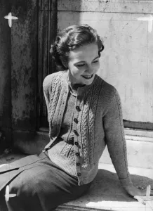 Wool Prints: Handknitted twin set 1949