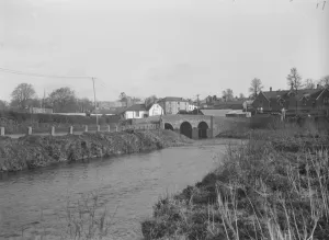 Bridge Prints: Hatherleigh is a small market town in Devon, England 1926