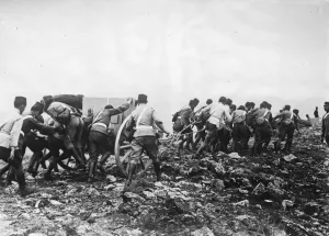 Uniforms Prints: Heavy pressure on Spain in Morocco. Light artillery moving by difficult roads to support