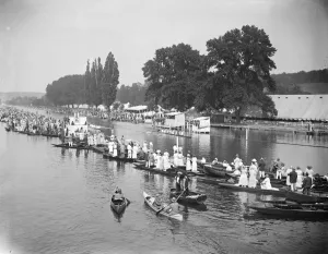 Henley Regatta. A striking panorama of the scene at Henley. 4 July 1923