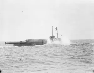 HMS Submarine No 3 diving 30 March 1920