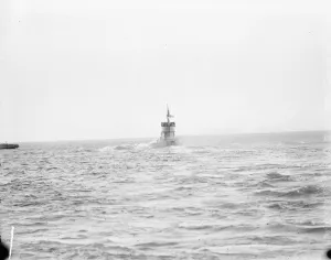 Surface Prints: HMS Submarine No 3 Note the curious effect when looking from dead astern 30 March
