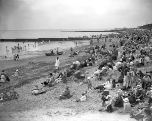 Seafront Prints: Holidaymakers on the beach at Clacton - on - Sea, Essex. 24 July 1924