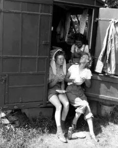 Home Front 1942 Land girls at midday break near Meopham, Kent