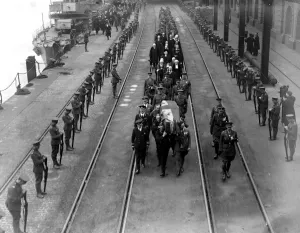 Home coming of Unknown Soldiers on H. M. S. After a 19-gun salute was fired