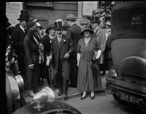 The home secretarys daughter weds. Miss Eleanor Henderson, daughter of Mr Arthur Henderson