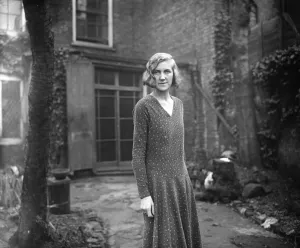 Hornsey winner of Rome Scholarship in Mural Painting. Miss Marjorie Brooks, of Hornsey