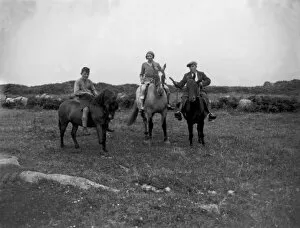 Images Dated 30th May 2001: Horse riding (group). 1933