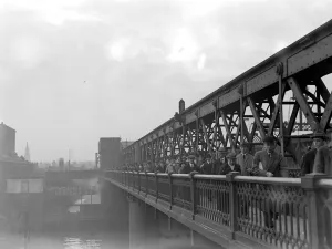 Hungerford Bridge. 15 May 1924