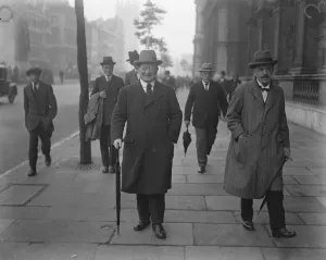 Important cabinet meeting at 10, Downing Street. Mr Wheatley, Minister for Health