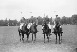 Riders Prints: International polo team to oppose America. The English team which has been selected