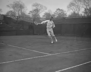International tennis at Birmingham. Higgs ( England ) who won in play. 7 May 1927