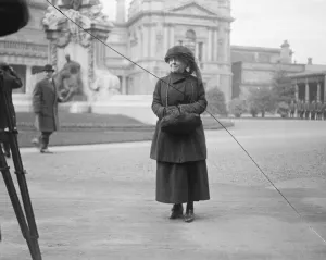 Irish Governor Generals first speech to both houses at Dublin. The Dowager Countess