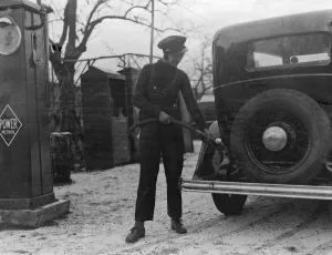 Vehicle Prints: Kent girl an accomplished motor mechanic. Miss Grace Friend, who is employed