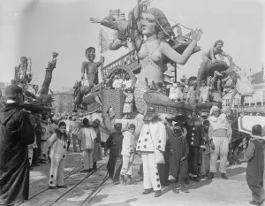 King Carnival at Nice. One of the most remarkable cars, La Peche Miraculeuse