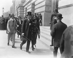The King opens the new county hall Dr Macnamara and daughter arriving 17 July 1922