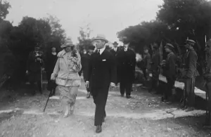 HOw the King and Queen of Greece went into exile The Greek King and Queen leaving